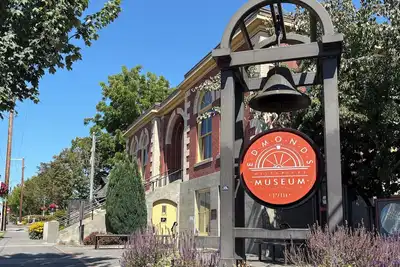 Image de Cozy Work or Play Adu in Edmonds