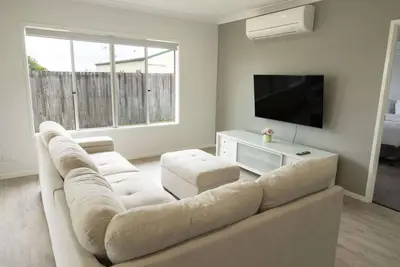 Image de Spacious 4-Bed House in Leafy Plainland