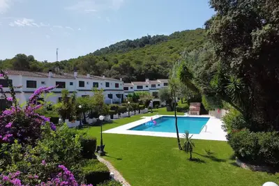 Image de House in Tamariu - Swimming pool, parking and tranquility, 3 minutes from the beach.