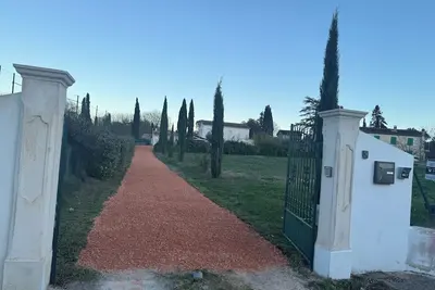 Image de Chambre privative dans villa tout confort internet et draps fournis