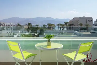 Image de דירת חדר שינה וסלון עם מרפסת ליד הים - By Edom