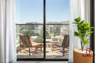 Image de דירה משפחתית מרווחת במיקום מרכזי - By Edom