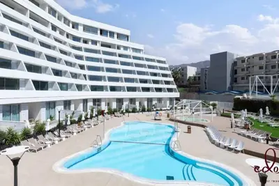 Image de דירה יפהפייה עם מרפסת 100 מטר מהים - by Edom