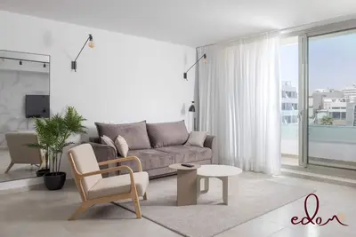 Image de דירה בסי סייד עם נוף מדהים לים - By Edom