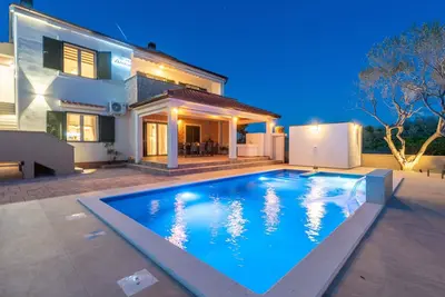 Villa Danica - Privlaka by Villas Guide