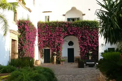Image de Maison de vacances « Villa Riggia - La Masseria » avec Wi-Fi et climatisation