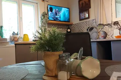 Image de Écrin de nature et source d'arts, rivière, animaux bienvenus, calme magique!