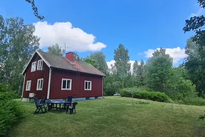 Image de Holiday in the forest by a small lake in Värmland
