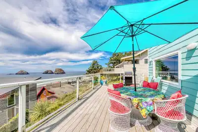 Image de Oceanview Group Getaway in Prime Beachside Location