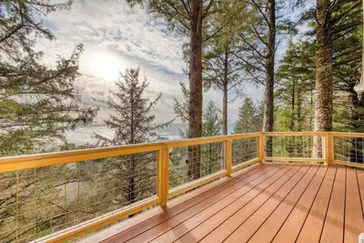 Image de House near the beach with ocean views wood stove and telescope