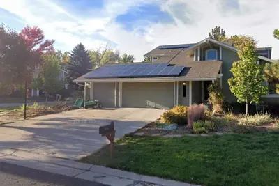 Image de Centennial Charm: 4br, 2. 5ba w/ Grand Primary Ensuite