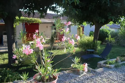Image de Vacation house with pool between Vaison and Ventoux