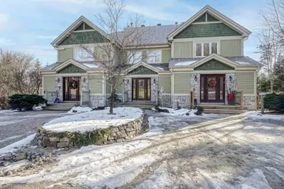 Image de Mont Tremblant ~ The Bête Bunker ~ Golf & Skiing