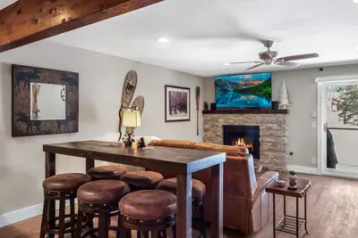 Image de Modern 2-Bedroom Condo in the Heart of Keystone – Walk to the Slopes!