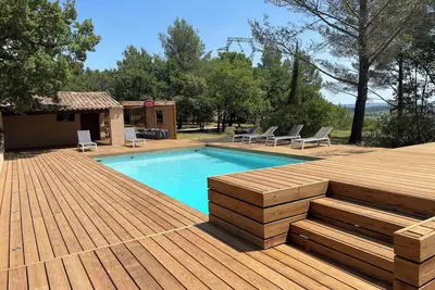 Image de Propriété de 5ha avec vue exceptionnelle à 15mn d'Aix-en-Provence