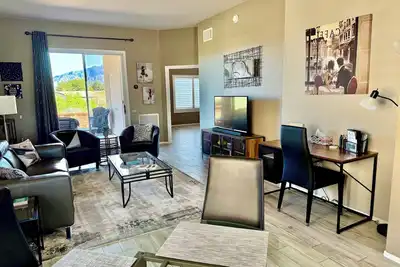 Image de Beautiful Villa with Remarkable Mountain Views