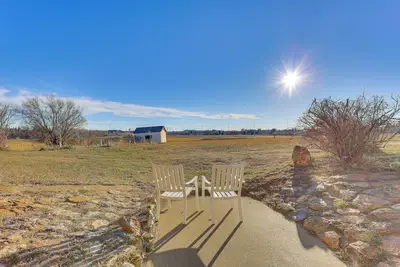 Image de 3 Acres of Serenity! Countryside Home in Dickinson