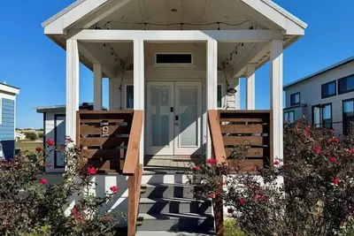 Image de The Cozy Cloud with Pool and Hot Tub