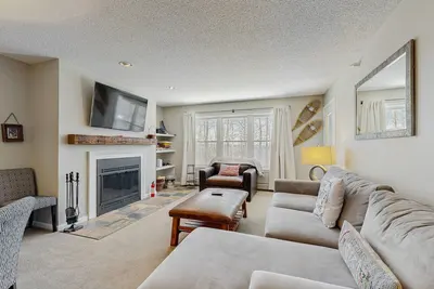 Image de Cozy ski-In/ski-out Winterplace condo w/ hot tubs, indoor pool & fireplace