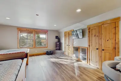 Image de Cozy studio w/ fully stocked kitchen, wifi & great location