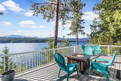 Image de Lakeside Cabin