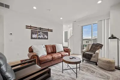 Image de Focus Up at the Mountains Ski Retreat Hot Tub Mtn Green