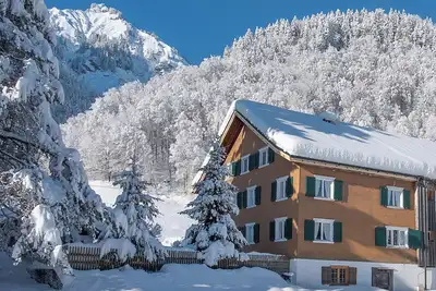 Image de Vacation home for up to 11 guests with hut sauna, cozy, mountain view, dog-friendly,
