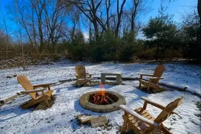 Little Lantern Cabin