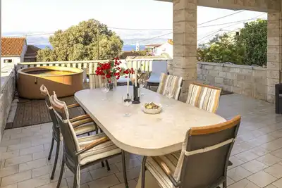 Image de Superbe appartement de 3 chambres à Supetar