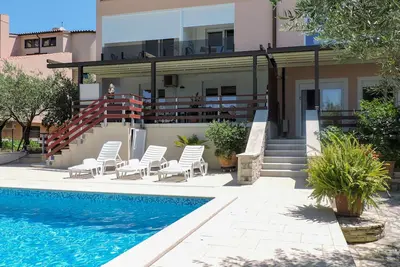 Image de Magnifique appartement à Peroj avec piscine privée, utilisable à.