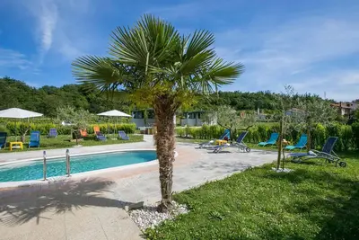 Image de Caravane acceptant les animaux domestiques à.