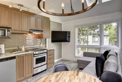 Image de Mont Tremblant ~ La Cachette ~ Walk to the Hill & Village