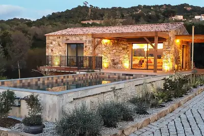 Image de U Casone- 6 personnes, piscine, vue mer