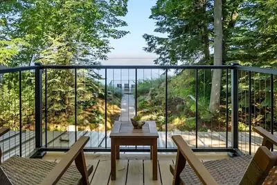 Image de Breathtaking Views of Lake Michigan |Cozy Spaces | 3 Bedroom, 3 Bathroom