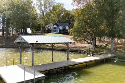 Image de Stillwater Cove, a relaxing lake house on Weiss Lake.