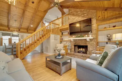 Image de 5 Forested Acres! Peaceful Retreat 4 Mi to Helen