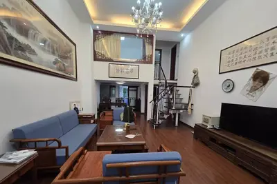 Image de 地铁口LOFT复古小别墅