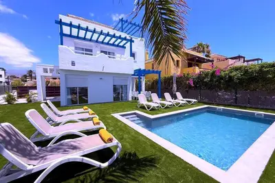 Image de Villa  Red Princess - Private Heated Pool