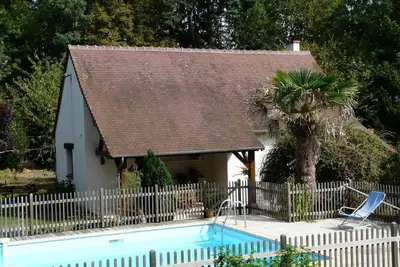 Image de Maison de charme avec piscine partagée à Contres