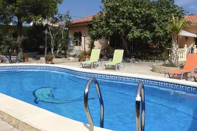 Image de Villa au Centre de Miami avec Piscine Privée et Wifi