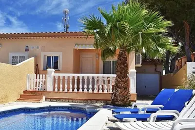 Image de Maison Miami Platja avec Piscine Privée et Climatisée