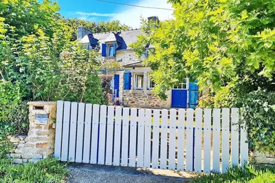 Image de 733-Maison bretonne en pierre avec jardin clos, proche plages et Gr34