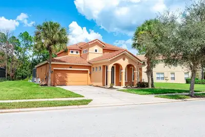 Image de Spacious 5-Br Home w/ Pool, Spa & Conservation Views