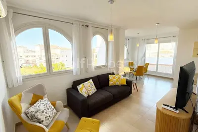 Image de Penthouse, 2-bedroom apartment with pool views