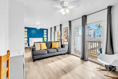 Image de 🌴Studio with Gulf View, Steps from the Beach | Surfwinds #3🌴