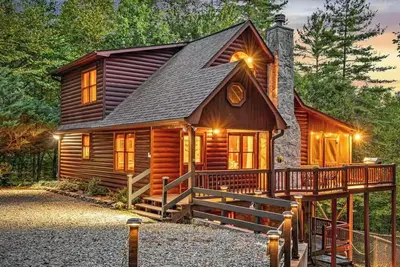 Image de Dreamy Cabin near Blue Ridge w/ Hot Tub & Fire Pit