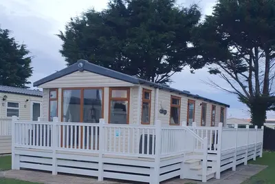 3 bedroom, dog friendly