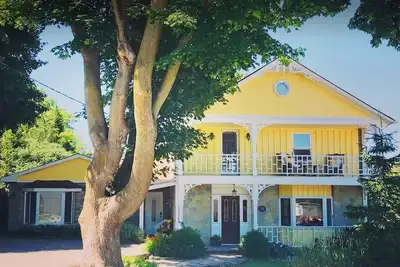 Image de The Victoria: Grand Appartement\nLocated in the heart of Elora!