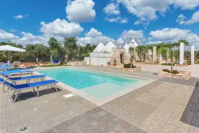 Image de Contecavallo trulli in Latiano magic between Ostuni and the beaches of Salento.