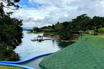 Image de Superb 4-bedroom lodge in charming Calima - Natural Pool & Jacuzzi